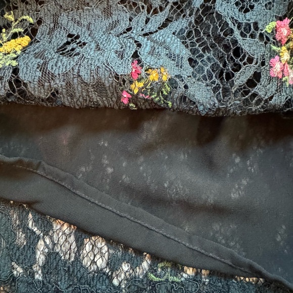 ZARA Basic Collection Black Lace Floral Blouse - XS - Picture 12 of 14